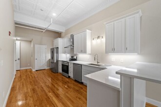 33 Court St, Unit Apt 21 in Binghamton, NY - Building Photo - Building Photo