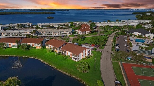 property at 4852 Independence Dr