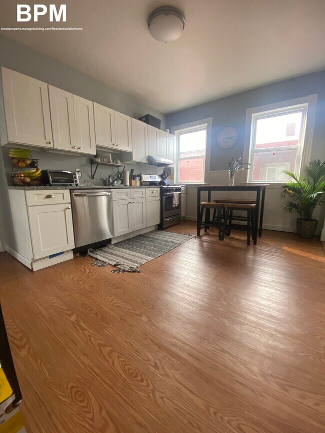 28 Pond St, Unit #2, Unit #2