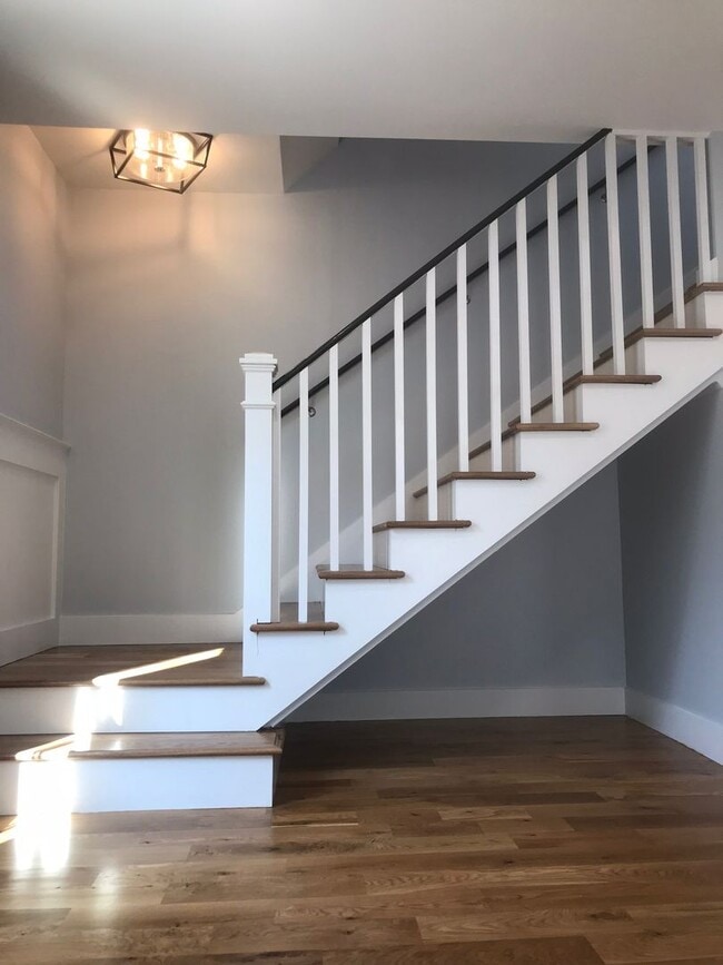 52 America St in Charleston, SC - Building Photo - Building Photo