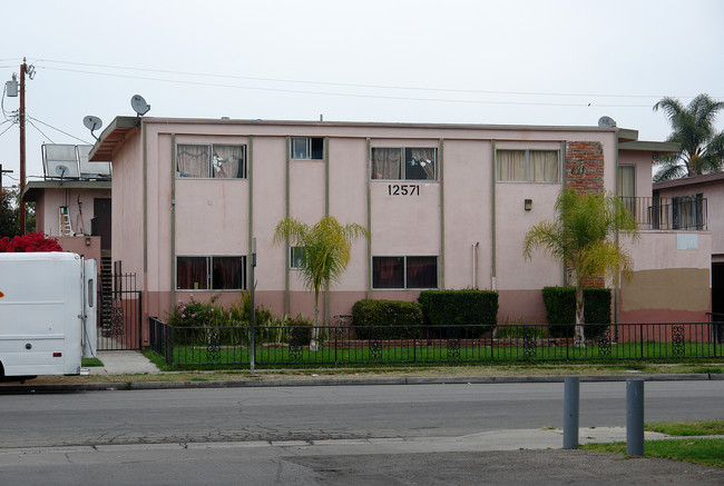 12571 Morningside Ave in Garden Grove, CA - Building Photo - Building Photo