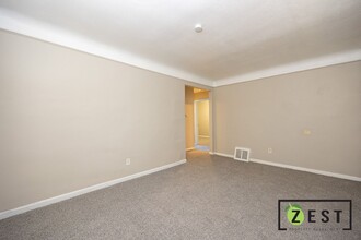 OPEN HOUSE SATURDAY APRIL 26TH 12-12:30PM! in Detroit, MI - Building Photo - Building Photo
