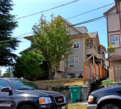 520 N 45th St in Seattle, WA - Building Photo - Building Photo