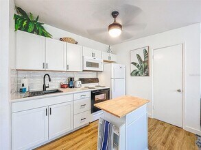 1600 Pasadena Dr in Dunedin, FL - Building Photo - Building Photo