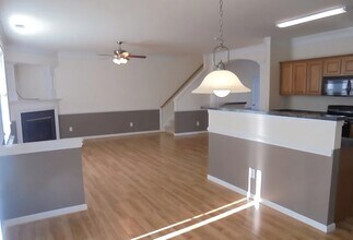 2033 Cliffvale Dr in High Point, NC - Building Photo - Building Photo