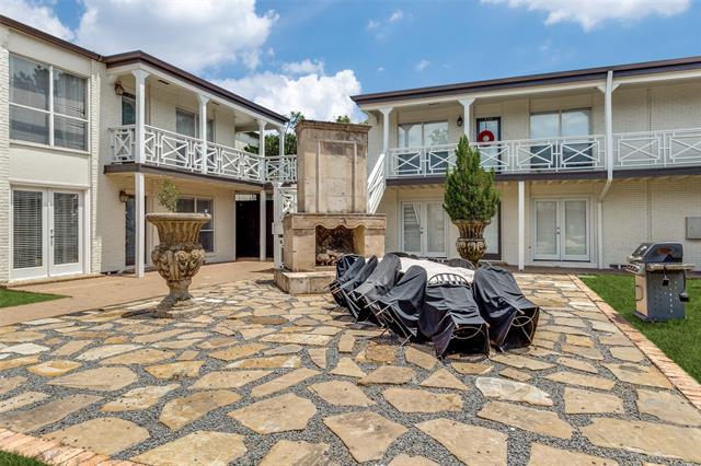 5917 E University Blvd in Dallas, TX - Building Photo