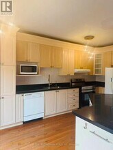 183 Frank Endean Rd in Richmond Hill, ON - Building Photo - Building Photo