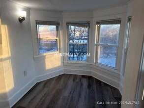 36 Third St Apt. in Bangor, ME - Foto de edificio - Building Photo