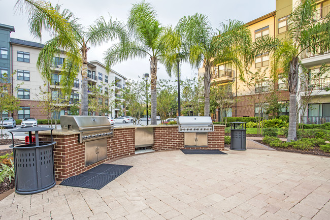 The Four in Jacksonville, FL - Foto de edificio - Building Photo