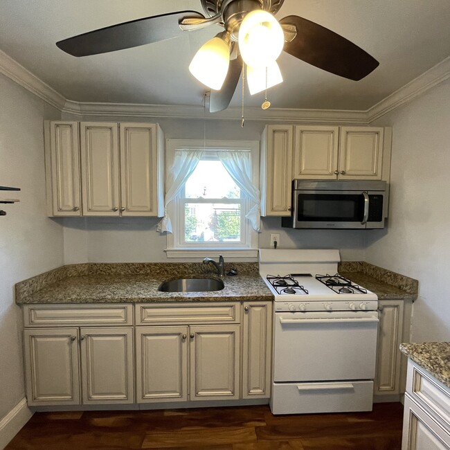 402 Jack St, Unit 2nd in Baltimore, MD - Building Photo - Building Photo