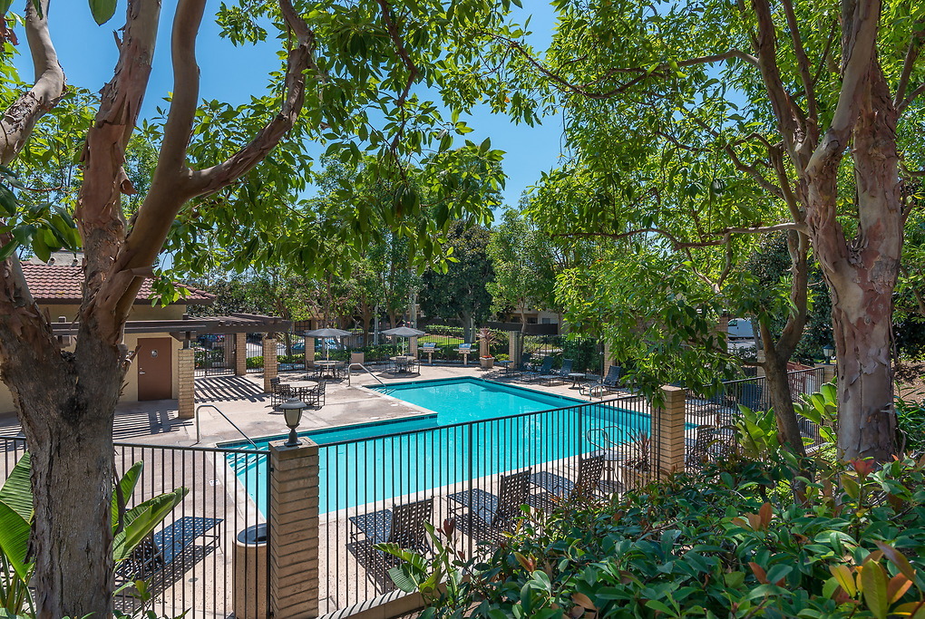 Trabuco Villas in Lake Forest, CA - Foto de edificio