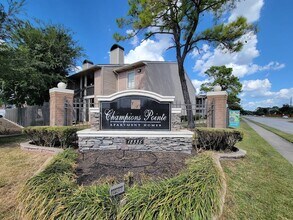 12335 Antoine Dr, Unit 1602 in Houston, TX - Building Photo - Building Photo