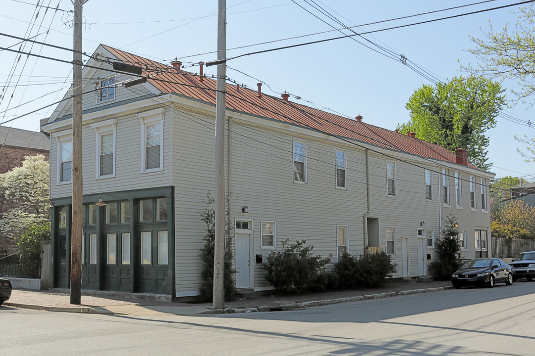 900 Franklin St in Louisville, KY - Building Photo