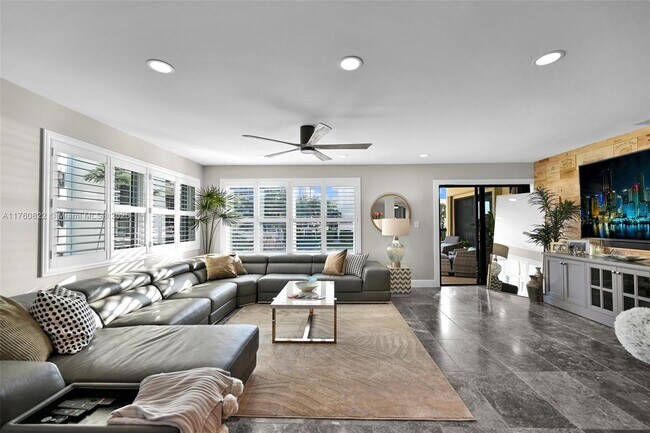 372 Golfview Rd in North Palm Beach, FL - Building Photo - Building Photo