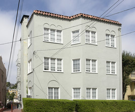 815 Walker Ave in Oakland, CA - Building Photo - Building Photo