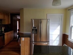 173 High St in Manchester, CT - Building Photo - Building Photo