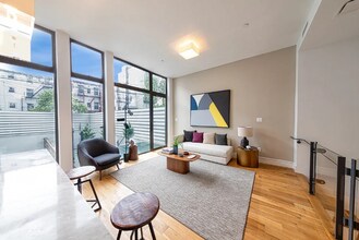 237 Devoe St in Brooklyn, NY - Building Photo - Building Photo