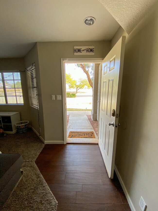 6262 E Brown Rd in Mesa, AZ - Building Photo - Building Photo