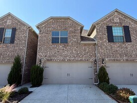 624 Hutchinson Ln in Lewisville, TX - Building Photo