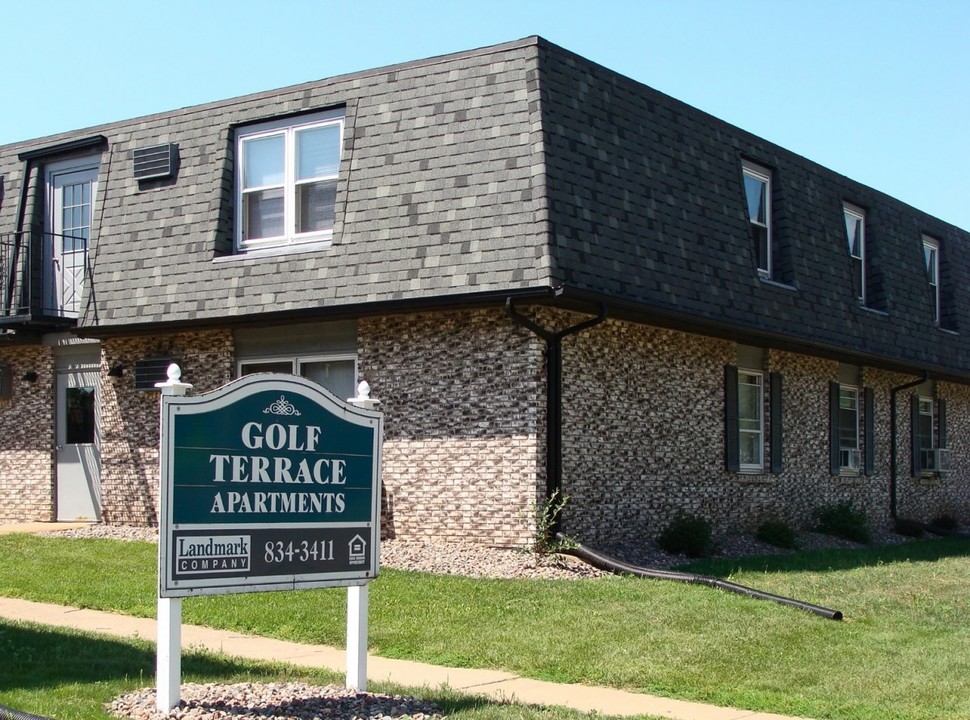 Golf Terrace Apartments in Eau Claire, WI - Building Photo