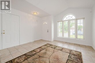 2887 Darien Rd in Burlington, ON - Building Photo - Building Photo