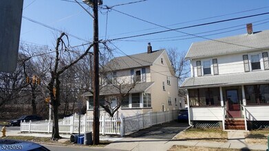 204 Spruce St in Bloomfield, NJ - Building Photo - Building Photo