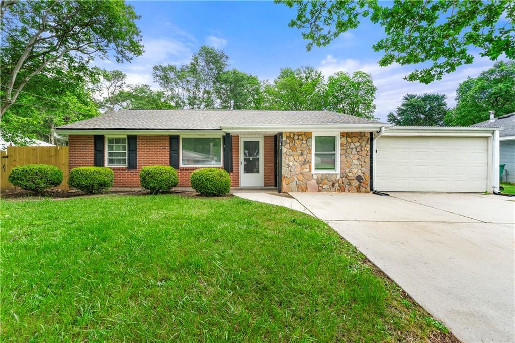 5340 Lee Cir in Forest Park, GA - Building Photo