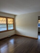 2345 N Rutherford Ave, Unit FL #2 in Chicago, IL - Building Photo - Building Photo