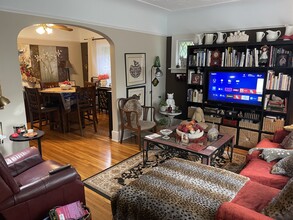 2272 Dougall Av in Windsor, ON - Building Photo - Building Photo
