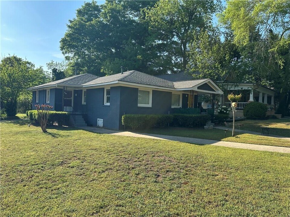 296 Murray Hill Ave NE in Atlanta, GA - Building Photo