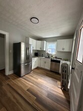 3081 E Derbyshire Rd, Unit 1 in Cleveland Heights, OH - Building Photo - Building Photo