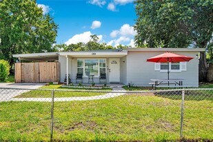1301 Lawne Blvd in Orlando, FL - Building Photo