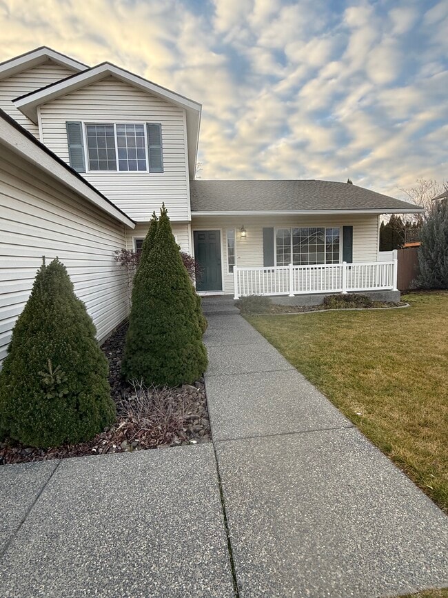 5312 Bakerloo Ln in Pasco, WA - Building Photo - Building Photo