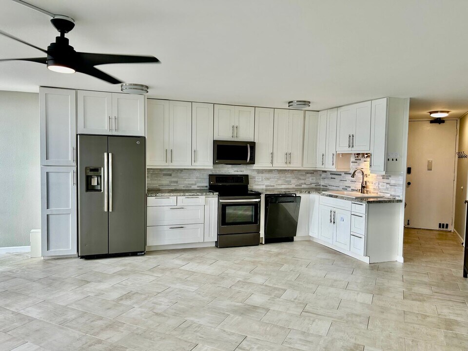 98-99 Uao Pl in Aiea, HI - Building Photo