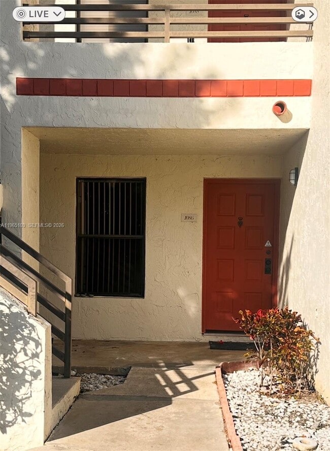 property at 1086 N Hiatus Rd