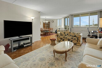 143 Hoyt St in Stamford, CT - Building Photo - Building Photo