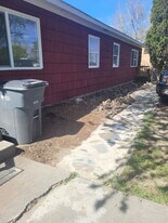 107 N Yost St in Kennewick, WA - Building Photo