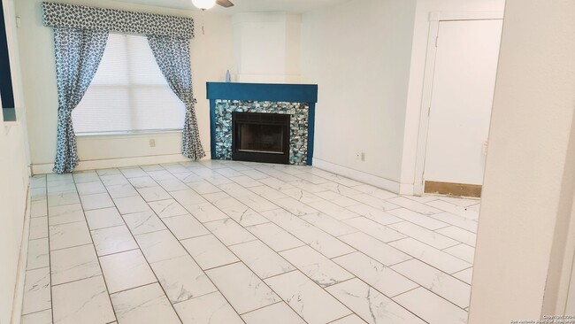 16342 Persimmon Well in San Antonio, TX - Building Photo - Building Photo