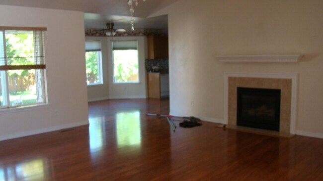 1507 Anny Dr W in Twin Falls, ID - Building Photo - Building Photo