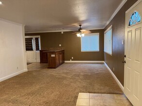 304 Livoti Ave in Roseville, CA - Building Photo - Building Photo