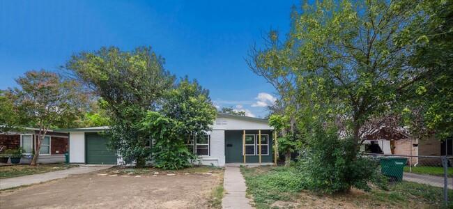 property at 127 Antrim Dr