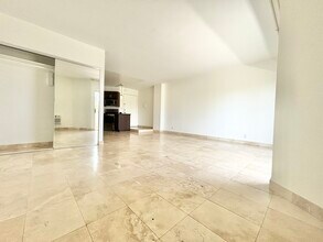 3947 Los Feliz Blvd in Los Angeles, CA - Building Photo - Building Photo