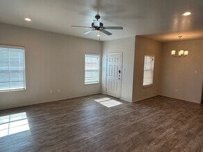 12007 Englewood Ave in Lubbock, TX - Building Photo - Building Photo