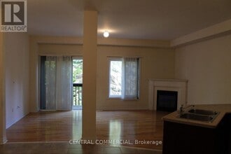 11 Shallot Ct in Richmond Hill, ON - Building Photo - Building Photo