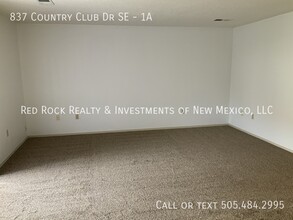 837 Country Club Dr SE in Rio Rancho, NM - Building Photo - Building Photo