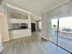 426 Shelter Dr in Virginia Beach, VA - Building Photo - Building Photo