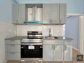 14-29 26th Ave-Unit -1B in Queens, NY - Building Photo - Building Photo