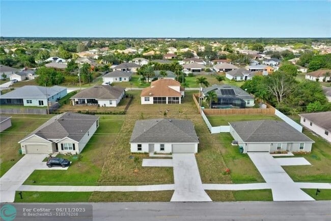 property at 555 SW Paar Dr