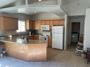 34 N Fairview St in Nampa, ID - Building Photo - Building Photo