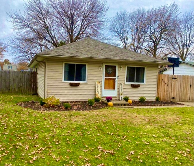 5696 Pleasant Ave in North Ridgeville, OH - Building Photo